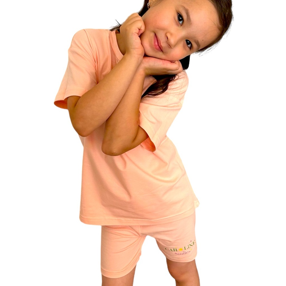 Comfortable outfit for girls two pieces T-Shirts and shorts